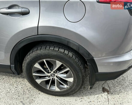 Сірий Тойота РАВ 4, об'ємом двигуна 2.5 л та пробігом 121 тис. км за 17100 $, фото 8 на Automoto.ua