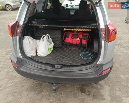 Сірий Тойота РАВ 4, об'ємом двигуна 2.2 л та пробігом 157 тис. км за 20500 $, фото 5 на Automoto.ua