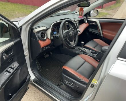 Серый Тойота РАВ 4, объемом двигателя 0 л и пробегом 150 тыс. км за 7700 $, фото 6 на Automoto.ua