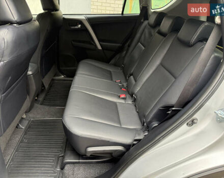 Серый Тойота РАВ 4, объемом двигателя 2.23 л и пробегом 222 тыс. км за 17700 $, фото 8 на Automoto.ua