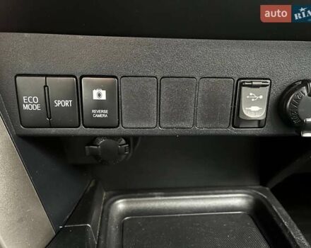 Серый Тойота РАВ 4, объемом двигателя 2.49 л и пробегом 124 тыс. км за 17900 $, фото 22 на Automoto.ua