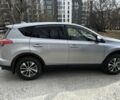Серый Тойота РАВ 4, объемом двигателя 2.5 л и пробегом 122 тыс. км за 17250 $, фото 4 на Automoto.ua