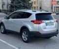 Серый Тойота РАВ 4, объемом двигателя 2.5 л и пробегом 208 тыс. км за 17000 $, фото 1 на Automoto.ua