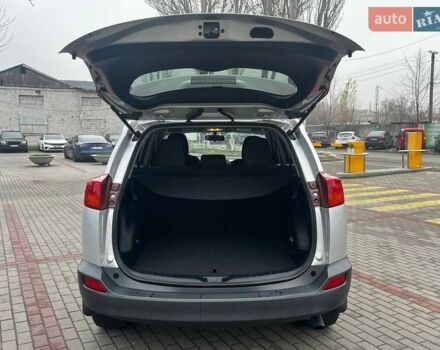 Серый Тойота РАВ 4, объемом двигателя 2.49 л и пробегом 124 тыс. км за 17900 $, фото 12 на Automoto.ua