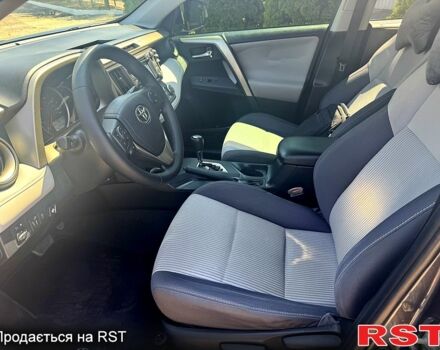 Сірий Тойота РАВ 4, об'ємом двигуна 2.5 л та пробігом 196 тис. км за 15999 $, фото 6 на Automoto.ua