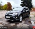 Серый Тойота РАВ 4, объемом двигателя 2 л и пробегом 169 тыс. км за 15900 $, фото 1 на Automoto.ua