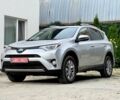 Серый Тойота РАВ 4, объемом двигателя 2.4 л и пробегом 132 тыс. км за 13750 $, фото 1 на Automoto.ua