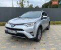 Серый Тойота РАВ 4, объемом двигателя 2.49 л и пробегом 114 тыс. км за 21400 $, фото 1 на Automoto.ua