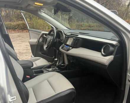 Серый Тойота РАВ 4, объемом двигателя 2.49 л и пробегом 56 тыс. км за 24999 $, фото 11 на Automoto.ua