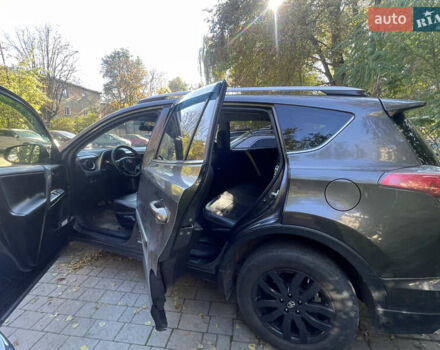 Серый Тойота РАВ 4, объемом двигателя 2.49 л и пробегом 112 тыс. км за 17000 $, фото 6 на Automoto.ua