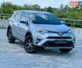 Сірий Тойота РАВ 4, об'ємом двигуна 2.49 л та пробігом 164 тис. км за 23900 $, фото 1 на Automoto.ua