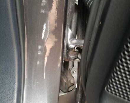 Сірий Тойота РАВ 4, об'ємом двигуна 1.99 л та пробігом 33 тис. км за 18800 $, фото 16 на Automoto.ua