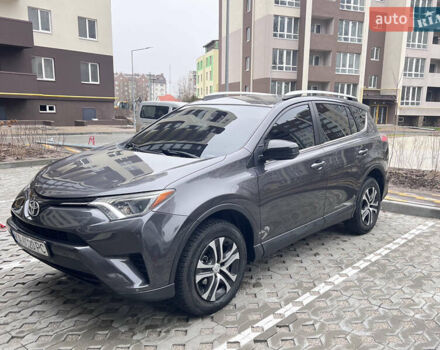 Сірий Тойота РАВ 4, об'ємом двигуна 2.49 л та пробігом 175 тис. км за 18200 $, фото 2 на Automoto.ua