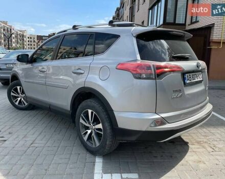 Тойота РАВ 4 2016 в Виннице на Automoto.ua Серый Тойота РАВ 4, объемом двигателя 2.49 л и пробегом 260 тыс. км за 17000 $, фото 10 на Automoto.ua