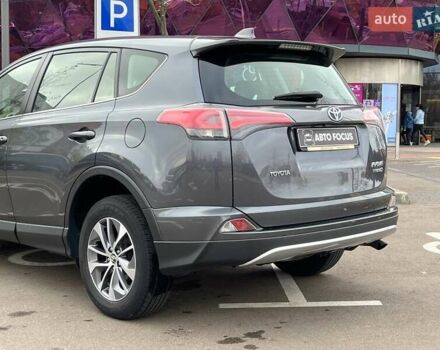 Серый Тойота РАВ 4, объемом двигателя 2.49 л и пробегом 145 тыс. км за 23990 $, фото 5 на Automoto.ua
