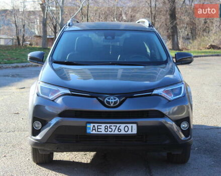 Серый Тойота РАВ 4, объемом двигателя 2.49 л и пробегом 170 тыс. км за 18600 $, фото 3 на Automoto.ua