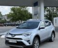 Серый Тойота РАВ 4, объемом двигателя 2.5 л и пробегом 180 тыс. км за 19300 $, фото 1 на Automoto.ua