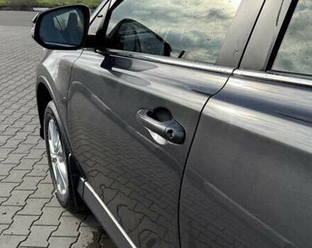 Серый Тойота РАВ 4, объемом двигателя 1.99 л и пробегом 113 тыс. км за 20500 $, фото 5 на Automoto.ua