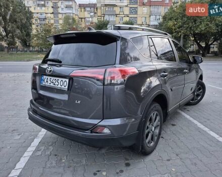 Тойота РАВ 4 2016 в Днепре (Днепропетровске) на Automoto.ua Серый Тойота РАВ 4, объемом двигателя 2.49 л и пробегом 105 тыс. км за 17200 $, фото 7 на Automoto.ua
