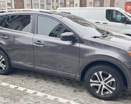 Сірий Тойота РАВ 4, об'ємом двигуна 2.49 л та пробігом 175 тис. км за 18200 $, фото 5 на Automoto.ua