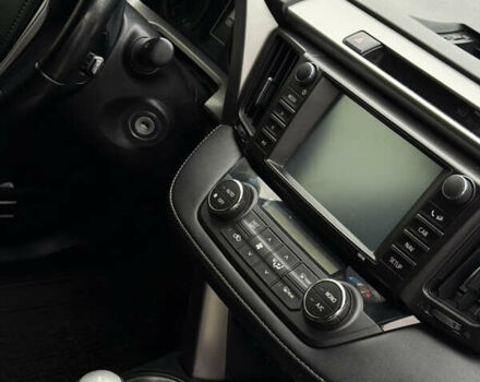 Серый Тойота РАВ 4, объемом двигателя 2.23 л и пробегом 173 тыс. км за 19900 $, фото 13 на Automoto.ua