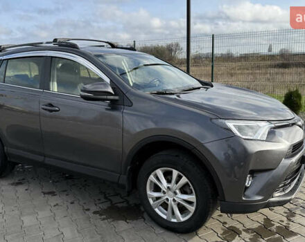 Серый Тойота РАВ 4, объемом двигателя 1.99 л и пробегом 113 тыс. км за 20500 $, фото 2 на Automoto.ua