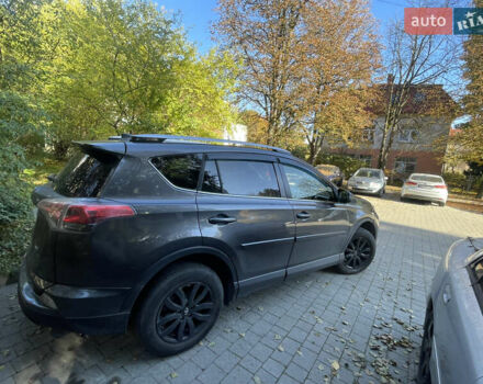 Серый Тойота РАВ 4, объемом двигателя 2.49 л и пробегом 112 тыс. км за 17000 $, фото 4 на Automoto.ua