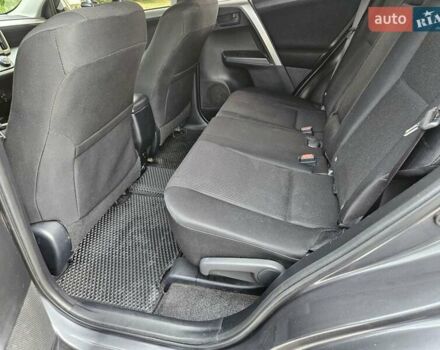 Тойота РАВ 4 2016 в Запорожье на Automoto.ua Серый Тойота РАВ 4, объемом двигателя 2.49 л и пробегом 190 тыс. км за 15900 $, фото 12 на Automoto.ua