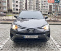 Сірий Тойота РАВ 4, об'ємом двигуна 2.49 л та пробігом 175 тис. км за 18200 $, фото 1 на Automoto.ua