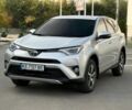 Серый Тойота РАВ 4, объемом двигателя 2.2 л и пробегом 175 тыс. км за 17936 $, фото 1 на Automoto.ua