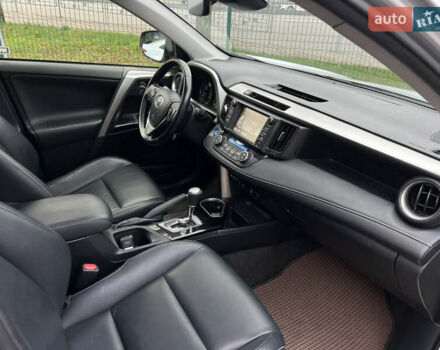 Серый Тойота РАВ 4, объемом двигателя 2.49 л и пробегом 139 тыс. км за 23500 $, фото 26 на Automoto.ua