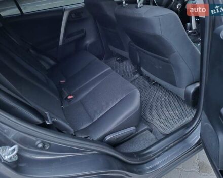 Тойота РАВ 4 2016 в Днепре (Днепропетровске) на Automoto.ua Серый Тойота РАВ 4, объемом двигателя 2.49 л и пробегом 105 тыс. км за 17200 $, фото 13 на Automoto.ua