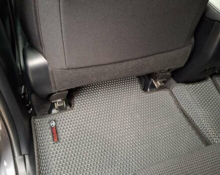 Сірий Тойота РАВ 4, об'ємом двигуна 1.99 л та пробігом 33 тис. км за 18800 $, фото 36 на Automoto.ua