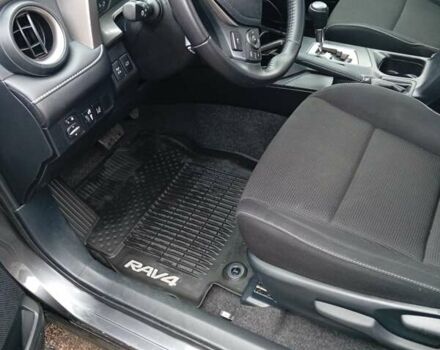 Серый Тойота РАВ 4, объемом двигателя 2.49 л и пробегом 59 тыс. км за 18000 $, фото 6 на Automoto.ua