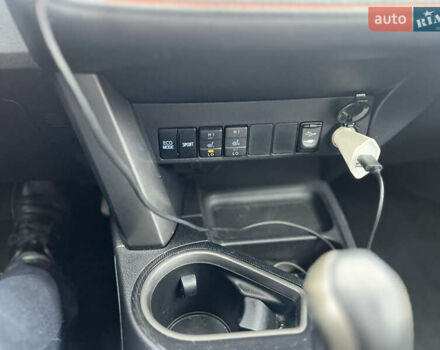 Серый Тойота РАВ 4, объемом двигателя 2.49 л и пробегом 74 тыс. км за 17120 $, фото 16 на Automoto.ua