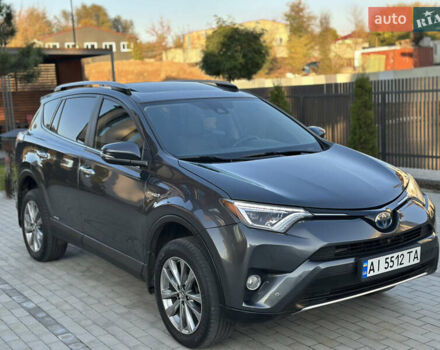 Тойота РАВ 4 2016 в Умани на Automoto.ua Серый Тойота РАВ 4, объемом двигателя 2.49 л и пробегом 144 тыс. км за 19950 $, фото 4 на Automoto.ua
