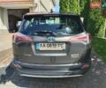 Серый Тойота РАВ 4, объемом двигателя 2.49 л и пробегом 145 тыс. км за 23900 $, фото 2 на Automoto.ua