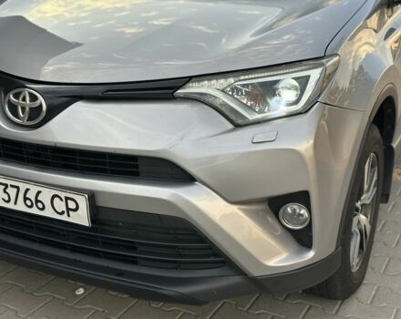 Тойота РАВ 4 2016 в Мукачеве на Automoto.ua Серый Тойота РАВ 4, объемом двигателя 2.5 л и пробегом 270 тыс. км за 14500 $, фото 5 на Automoto.ua