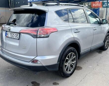 Серый Тойота РАВ 4, объемом двигателя 2.49 л и пробегом 100 тыс. км за 17500 $, фото 5 на Automoto.ua