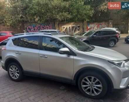 Серый Тойота РАВ 4, объемом двигателя 2.49 л и пробегом 138 тыс. км за 22000 $, фото 3 на Automoto.ua