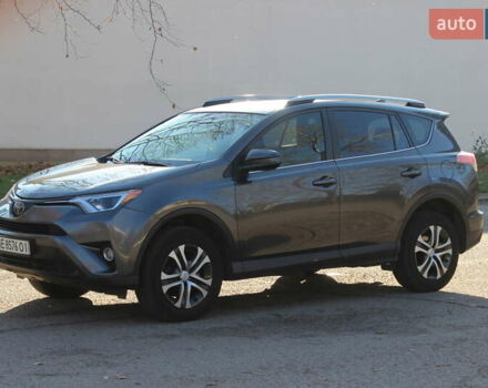 Серый Тойота РАВ 4, объемом двигателя 2.49 л и пробегом 170 тыс. км за 18600 $, фото 1 на Automoto.ua