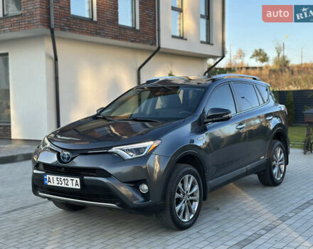 Тойота РАВ 4 2016 в Умани на Automoto.ua Серый Тойота РАВ 4, объемом двигателя 2.49 л и пробегом 144 тыс. км за 19950 $, фото 1 на Automoto.ua