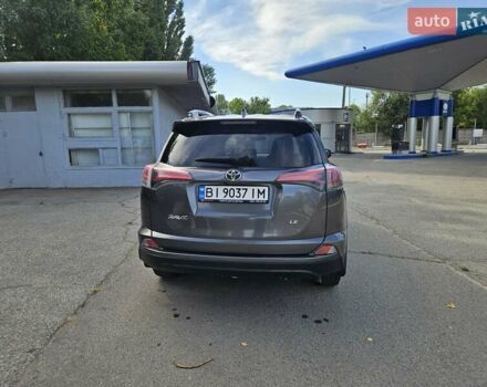 Тойота РАВ 4 2016 в Запорожье на Automoto.ua Серый Тойота РАВ 4, объемом двигателя 2.49 л и пробегом 190 тыс. км за 15900 $, фото 2 на Automoto.ua