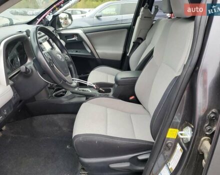 Тойота РАВ 4 2016 у Івано-Франківську на Automoto.ua Сірий Тойота РАВ 4, об'ємом двигуна 2.5 л та пробігом 109 тис. км за 5000 $, фото 6 на Automoto.ua