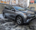 Серый Тойота РАВ 4, объемом двигателя 2.5 л и пробегом 153 тыс. км за 17900 $, фото 1 на Automoto.ua