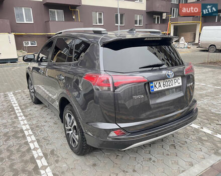 Сірий Тойота РАВ 4, об'ємом двигуна 2.49 л та пробігом 175 тис. км за 18200 $, фото 3 на Automoto.ua