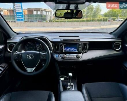 Сірий Тойота РАВ 4, об'ємом двигуна 2.49 л та пробігом 164 тис. км за 23900 $, фото 22 на Automoto.ua
