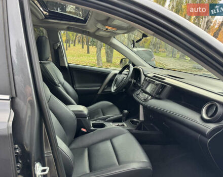 Серый Тойота РАВ 4, объемом двигателя 2.49 л и пробегом 107 тыс. км за 15800 $, фото 24 на Automoto.ua