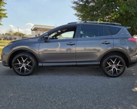 Тойота РАВ 4 2016 у Дніпро (Дніпропетровську) на Automoto.ua Сірий Тойота РАВ 4, об'ємом двигуна 2.5 л та пробігом 79 тис. км за 7200 $, фото 3 на Automoto.ua