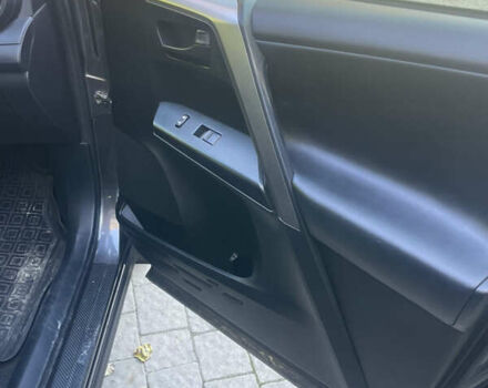 Серый Тойота РАВ 4, объемом двигателя 2.49 л и пробегом 112 тыс. км за 17000 $, фото 19 на Automoto.ua